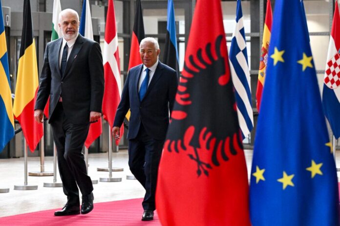 Albania: यूरोप का उभरता देश, इतिहास, राजनीति और वैश्विक मंच पर बढ़ती भूमिका