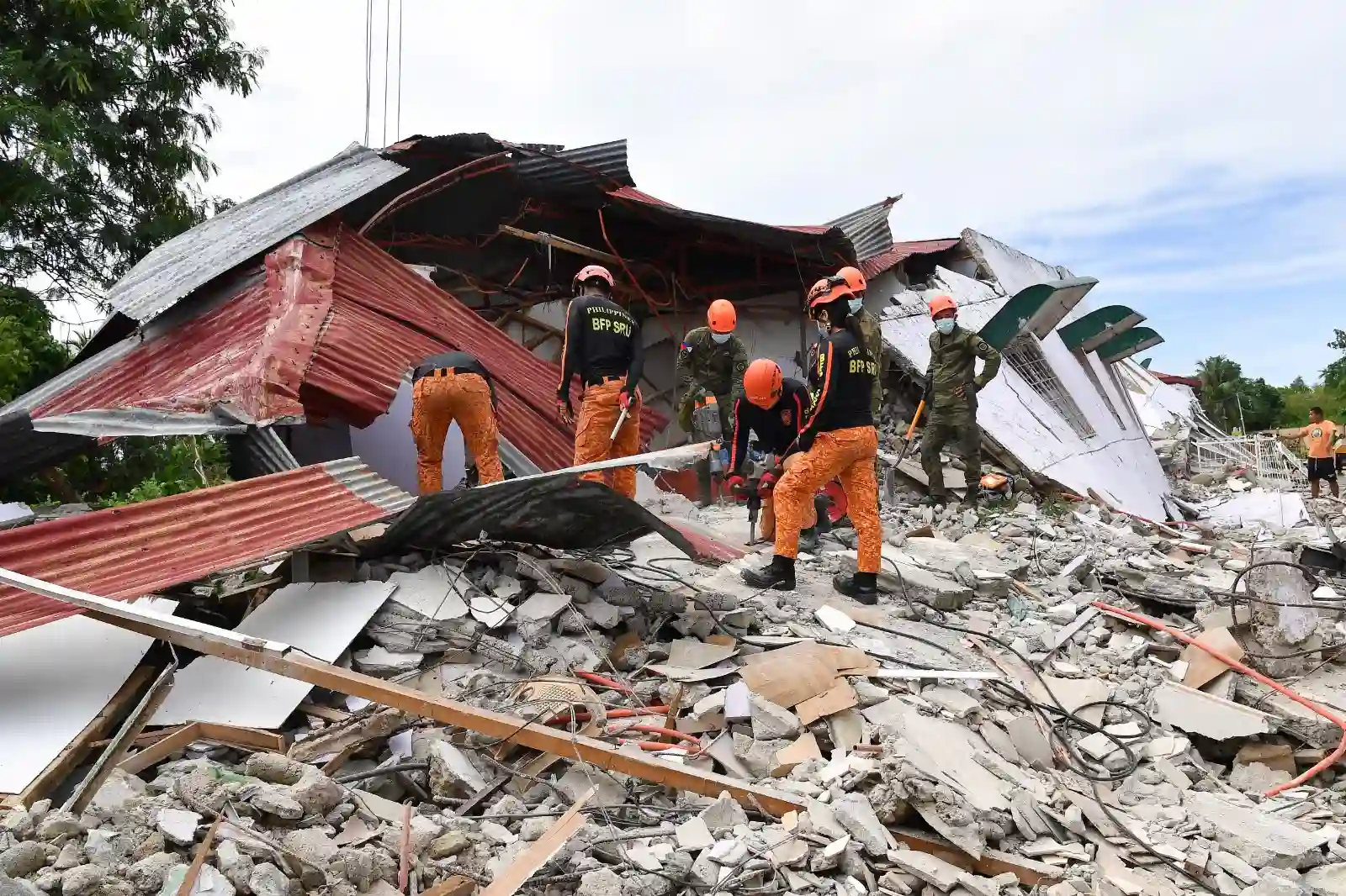 Philippines Earthquake 6.7 की तीव्रता से भूकंप ने मचाई तबाही, अब तक 19 लोगों की मौत