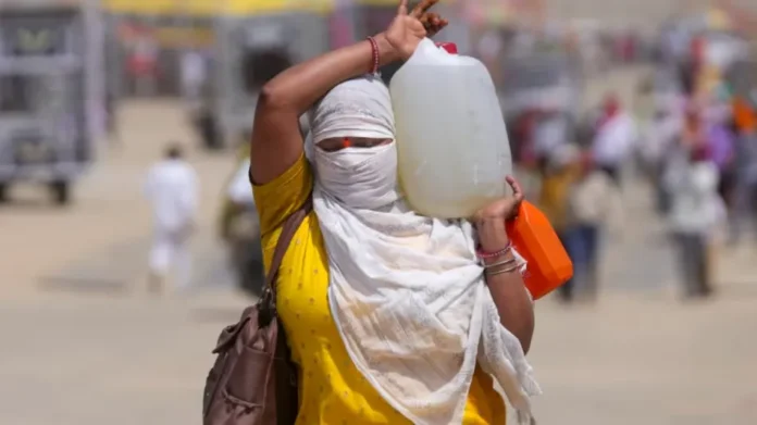 हीटवेव का खतरा बढ़ा, देशभर में तापमान 44°C के पार, IMD ने जारी की एडवाइजरी