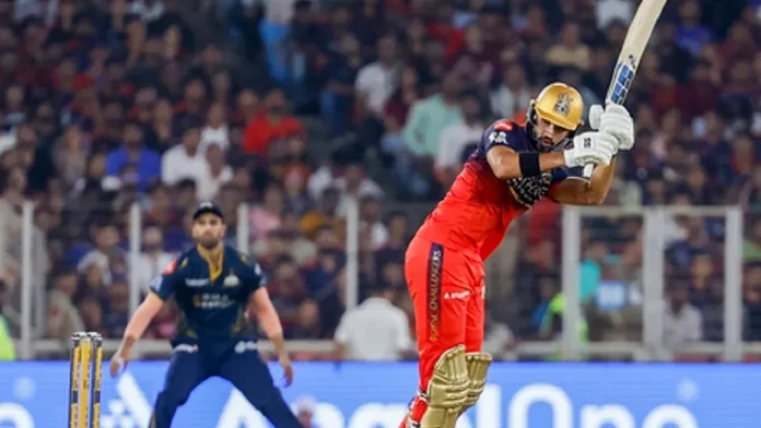 IPL 2026 में खिलाड़ियों का जलवा, मैच टाइमिंग और प्लेऑफ रेस ने बढ़ाई रोमांचक जंग