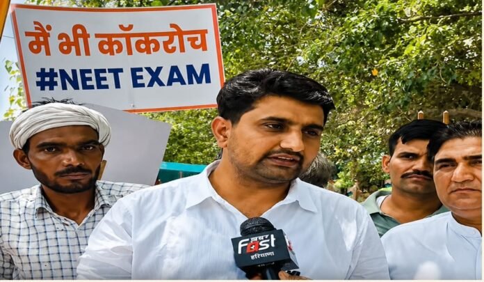 कॉकरोच जनता पार्टी और युवाओं का आभासी विद्रोह