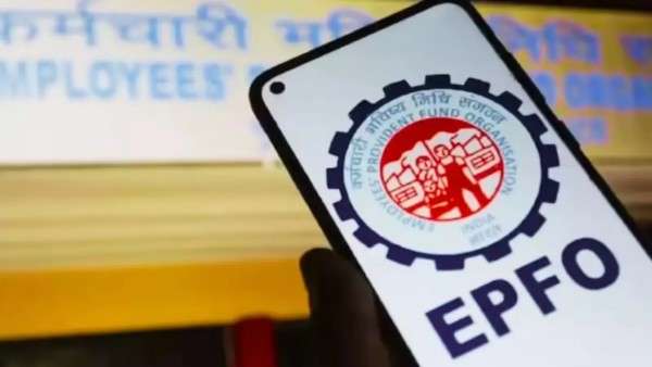 EPFO का बड़ा अपडेट, PF खाताधारकों के लिए बदले कई नियम