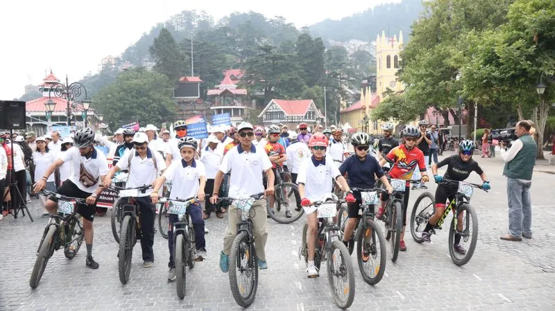 शिमला की सड़कों पर हरित संदेश, साइकिल राइड ने खींचा सबका ध्यान