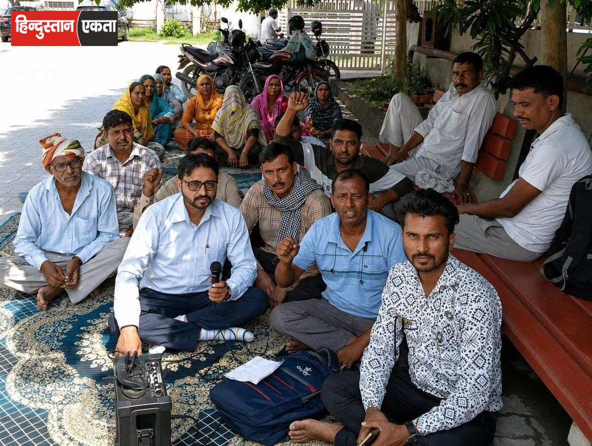 <span class="title-highlight-color">सफाई कर्मचारियों की मांगों का कांग्रेस ने किया समर्थन, सरकार जल्द करे समाधान :</span> सुखदेव ढांड