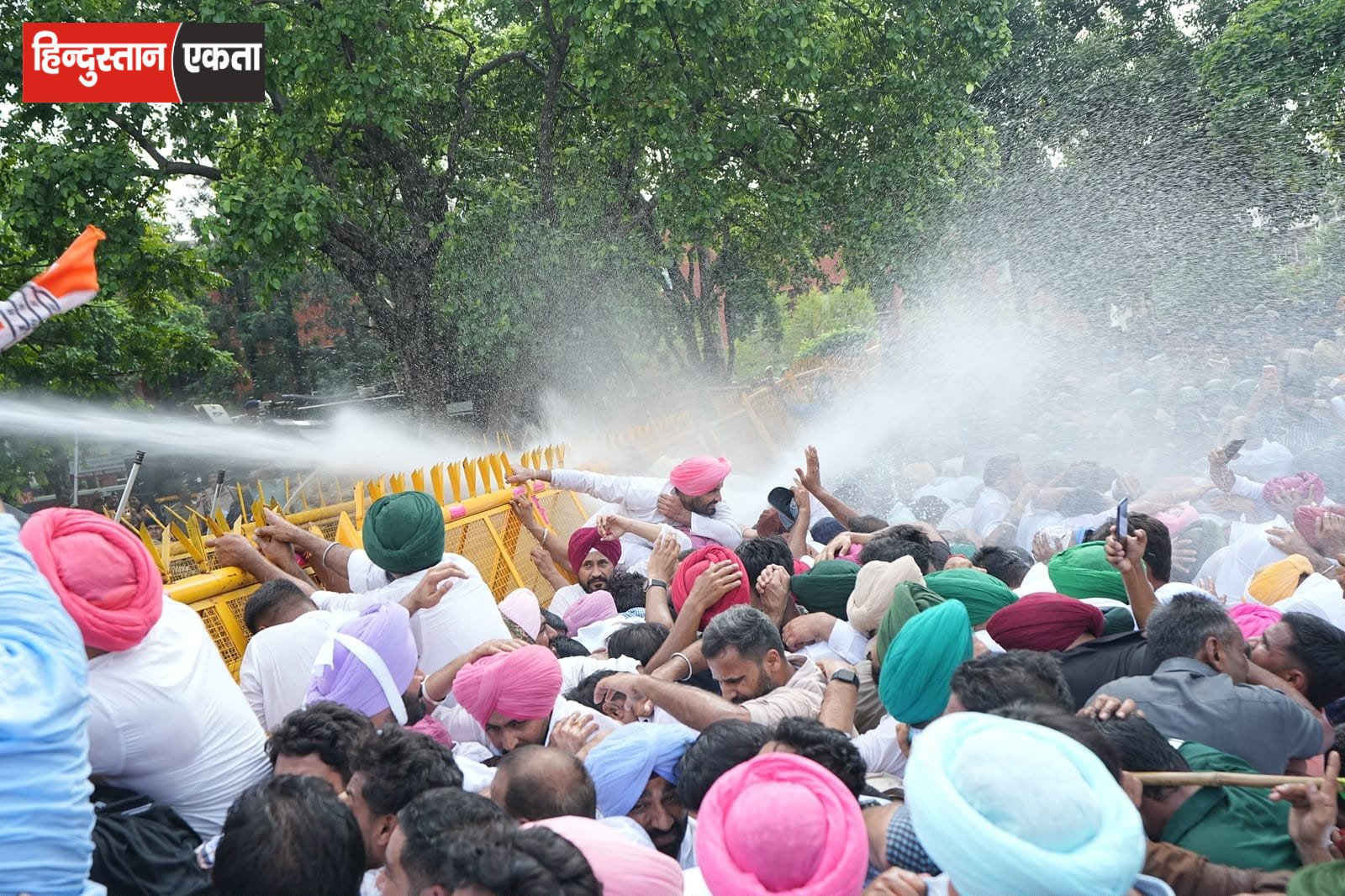Additional news photo 1